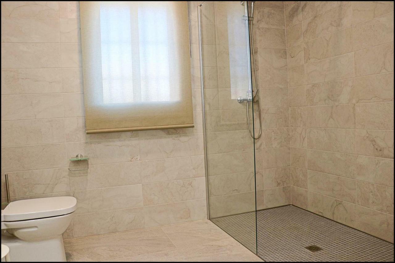 Chalet Penuelas Con Piscina 科尼尔-德拉弗龙特拉 外观 照片
