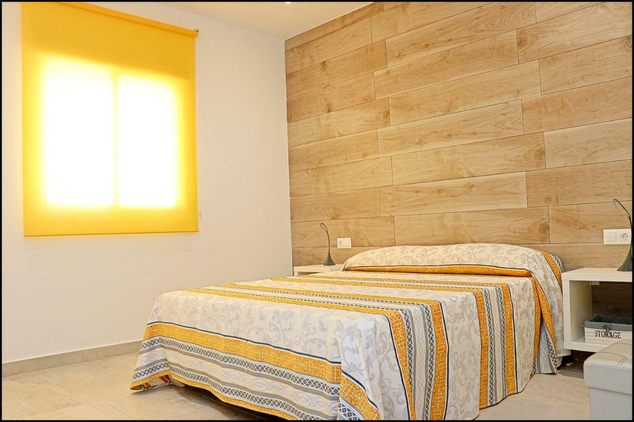 Chalet Penuelas Con Piscina 科尼尔-德拉弗龙特拉 外观 照片
